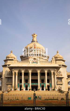 The Indo-Saracenic style Vidhana Soudha (the Karnataka State Legislative Assembly) in Bangalore, Karnataka, India, Asia Stock Photo