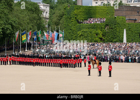 Getting ready for the parade - 7 minutes to go! 'Trooping the Colour' 2010 Stock Photo