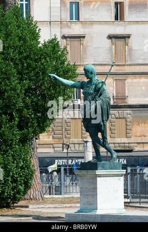 Statue S.P.Q.R. IMP CAESAR Augustus PATRIAE PATER on street
