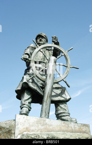 Sculpture of Dic Evans,lifeboat captain, at Moelfre,Anglesey, North Wales Stock Photo