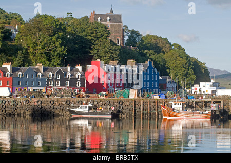 Colourful Tobermory and harbour, Isle of Mull, Inner Hebrides, Argyll and Bute, Scotland.  SCO 6696 Stock Photo