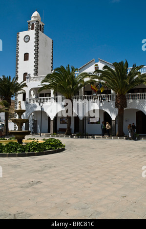 dh  SAN BARTOLOME LANZAROTE Clock tower white building and village plaza square Stock Photo