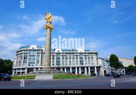 Statue of St George and the dragon in Freedom Square, Tbilisi, Georgia Stock Photo