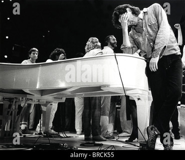 Bob Geldof in the final moments of Live Aid onstage at Wembley Stadium, relieved the massive event is over Stock Photo