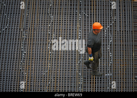 DEU, 20100907, Bauarbeiter beim Betonieren Copyright (c) Gerhard Leber Stock Photo