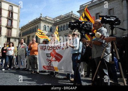 Striking workers of media writings of the Unions CCOO,UGT,SPC, UPIFC in Barcelona at he occasion of the general strike in Spain. Stock Photo