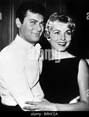 TONY CURTIS & JANET LEIGH MARRIED ACTOR & ACTRESS (1960) Stock Photo