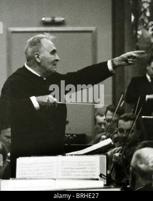 BRUNO WALTER (1876-1962) German conductor with the Vienna Philharmonic orchestra. Photo Eric Hartmann Stock Photo