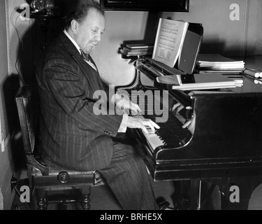 SIR HENRY WOOD (1869-1944) UK conductor in 1940 Stock Photo