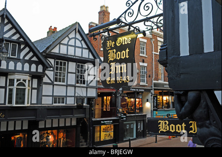 Ye Olde Boot Inn established 1643 in Chester city centre UK Stock Photo