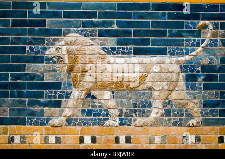 Detail of lion on the Babylonian gate of Ishtar, reconstructed in Pergamon Museum. Berlin, Germany Stock Photo
