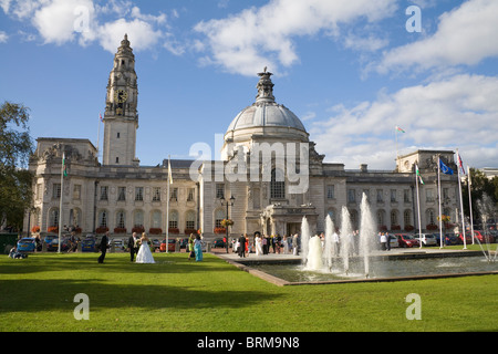 Cardiff Glamorgan South Wales UK The Edwardian City Hall opened 1904 in Cathays Park a venue for weddings Stock Photo