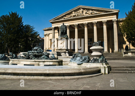 dh Victoria Rooms fountains CLIFTON BRISTOL King Edward VII statue Bristol University building victorian buildings uk college Stock Photo