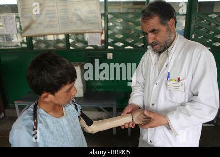 ICRC orthopic centre in Afghanistan Stock Photo