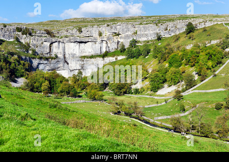 Malham Cove near the village of Malham, Wharfedale, Yorkshire Dales National Park, England, UK Stock Photo