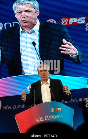 José Sócrates, former portuguese prime minister and ex leader of the socialist party PS giving a speech Stock Photo