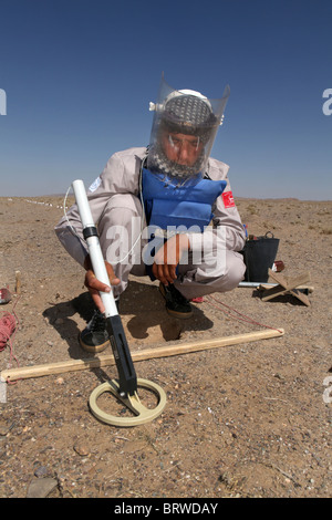 Halo trust clears minefields in Afghanistan Stock Photo