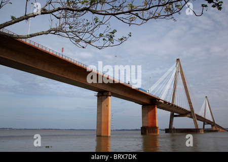 San Roque Gonzalez de Santa Cruz Bridge on the Parana River, Encarnacion, Paraguay Stock Photo