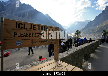 CLEANING OF THE ICE SEA ORGANIZED BY THE FRENCH ALPINE CLUB, CHAMONIX, HAUTE-SAVOIE (74), FRANCE Stock Photo