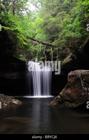 Dog slaughter Falls waterfall Cumberland Falls State Park Kentucky undercut undercutting overhang erosion river creek erode Stock Photo