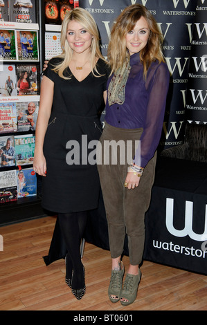 Holly Willoughby and Fearne Cotton sign copies of their new book The Best Friends Guide to Life, Waterstones, Bluewater, Kent, 1 Stock Photo