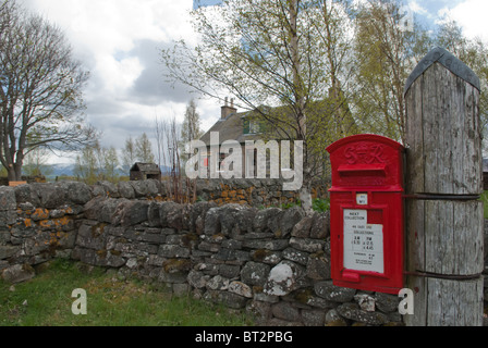 Glenlivet Post Office and shop from the 1930s, when these buildings were the heart of the community Stock Photo