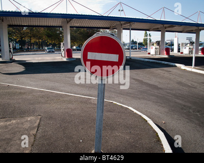 A petrol station at a Carrefour shopping center lies empty in Nantes, France, October 18, 2010 Stock Photo