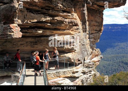 Base of Three Sisters and Jamison Valley beyond, Blue Mountains National Park, New South Wales, eastern Australia, Australasia Stock Photo