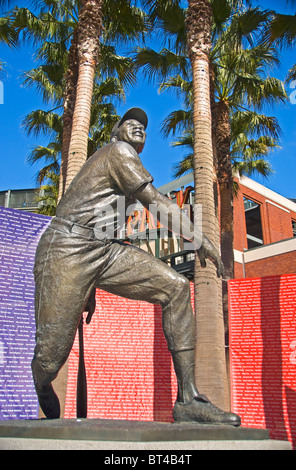 Willie mays portrait hi-res stock photography and images - Alamy