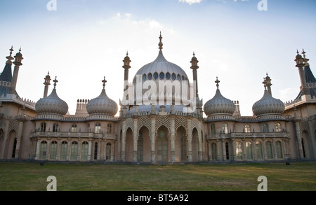 Royal Pavilion Indo-Saracenic style architecture centre dome tower columns and windows with domes and spires Stock Photo