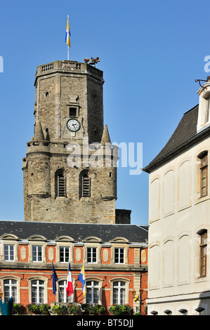 The town hall and belfry at Boulogne-sur-Mer, France Stock Photo