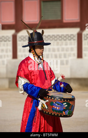 Daechwita musicians performing for the changing of the guard at Gyeongbokgung Palace Seoul South Korea Stock Photo