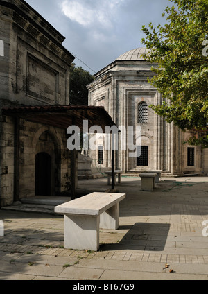 Turbe Turkey. Istanbul. Mausoleum (turbe) of sultan Suleiman I by architect ...