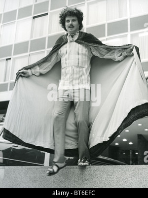 SCOTT McKENZIE  US singer in 1967 promoting his San Francisco hit record. Photo Tony Gale Stock Photo