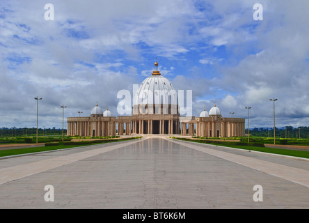 The Basilique de Notre Dame de la Paix, in Yamoussoukro, Ivory Coast, West Africa Stock Photo