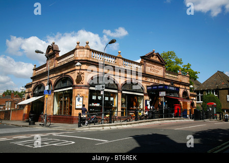 Barons Court tube station, Barons Court, London, UK Stock Photo