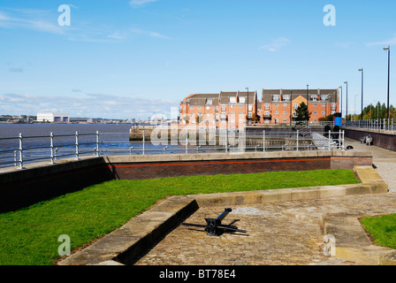 New housing developments on the redeveloped dock area in Dingle, Liverpool. Formerly Columbus Dock. Stock Photo