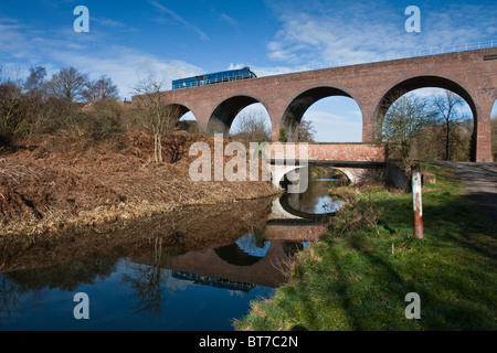 Sir Nigel Gresley steam railway engine crossing the viaduct at Kidderminster on the Severn Valley Railway. Stock Photo