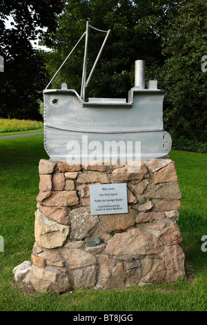 Vital Spark, sculpture of a fictional steamboat in the grounds of Kelvingrove Art Gallery and Museum by artist George Wyllie, Glasgow, Scotland UK Stock Photo