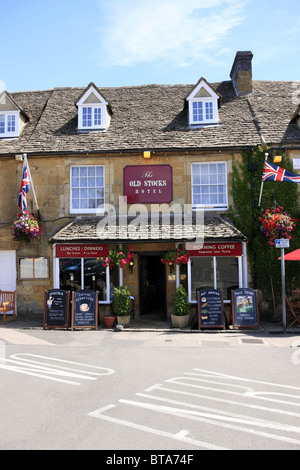 The Old Stocks Hotel in Stow-On-The-Wold Gloucestershire in the Cotswolds Stock Photo