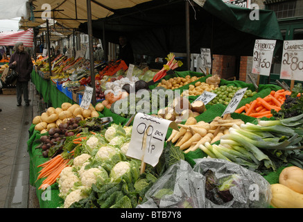 Street market in Melton Mowbray, Leicestershire, England Stock Photo