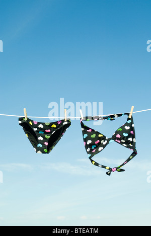 Clothesline clips hi-res stock photography and images - Alamy