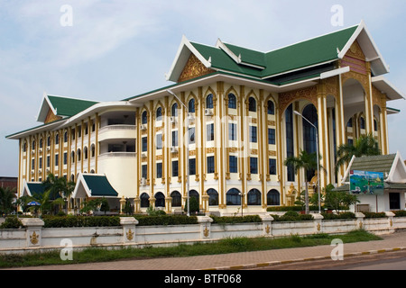 Street by the Mekong River in Front of Vientiane New World VNW, a Mega  Project of Contemporary City Complex in Vientiane, Laos Editorial Stock  Photo - Image of mekong, infrastructure: 101354023