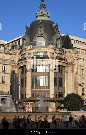 France, Paris, Bazar de l'Hôtel de Ville, rue de Rivoli, street scene, Stock Photo