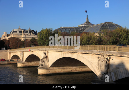 France, Paris, Pont des Invalides bridge, Grand Palais, Palais de la Découverte, Seine River, Stock Photo