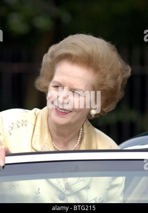 MARGARET THATCHER AT SOCIETY PARTY HOSTED BY TV PRESENTER DAVID FROST AT CARLYLE SQUARE, CHELSEA, LONDON Stock Photo