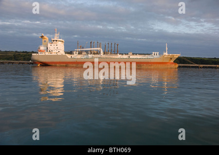 Oil tanker berthed at Texaco oil refinery jetty, Pembrokeshire, Wales, UK, Europe Stock Photo