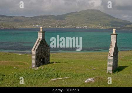 Vatersay House ruin in village of Bhatarsaigh, Vatersay, Barra, Outer ...