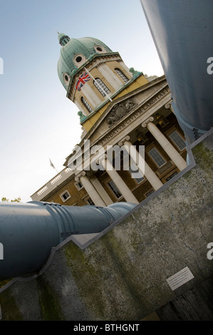 the Imperial War Museum on Lambeth Road in London Stock Photo