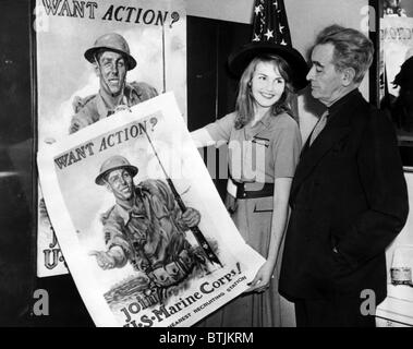 American artist and cartoonist James Montgomery Flagg and his daughter Faith in Philidelphia, Pensylvannia. December 20, 1941. Stock Photo